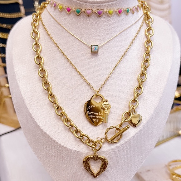 FREE SHIPPING ON ORDERS $25 + - Picture 14 of 16